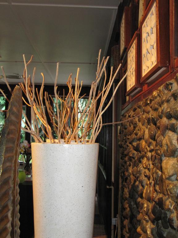 Raintree Lodge Port Moresby Bagian luar foto